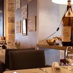 Mont Velan & Restaurant 2*