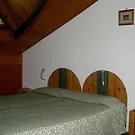 Mont Velan & Restaurant Этрубль