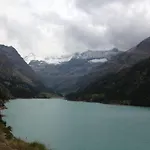 Mont Velan & Restaurant 2*
