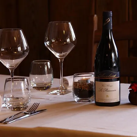ホテル Mont Velan & Restaurant