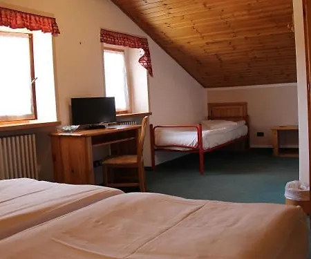 Hotel Mont Velan & Restaurant 2*