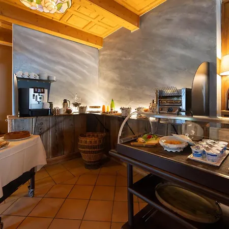 Mont Velan & Restaurant Hotel