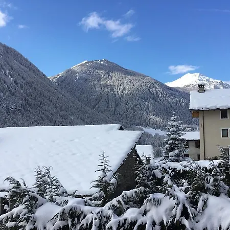 Hotel Mont Velan & Restaurant 2*