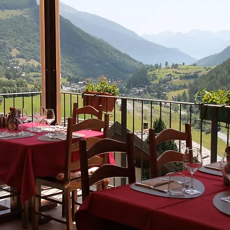 Mont Velan & Restaurant 2*