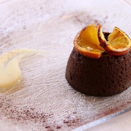 Mont Velan & Restaurant فندق 2*