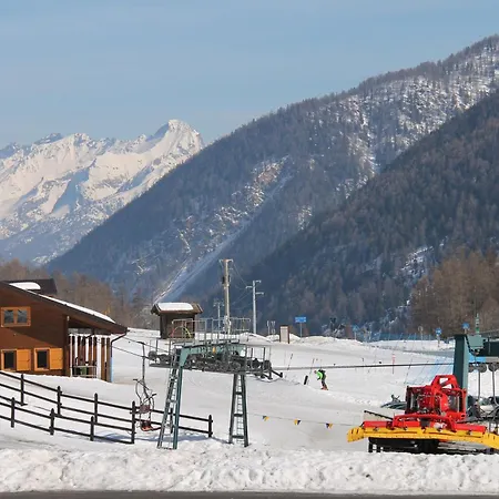 Mont Velan & Restaurant Hotel 2*