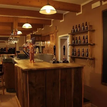 Hotel Mont Velan & Restaurant