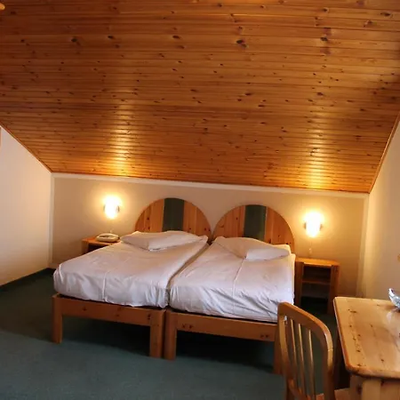 Mont Velan & Restaurant إتروبليس