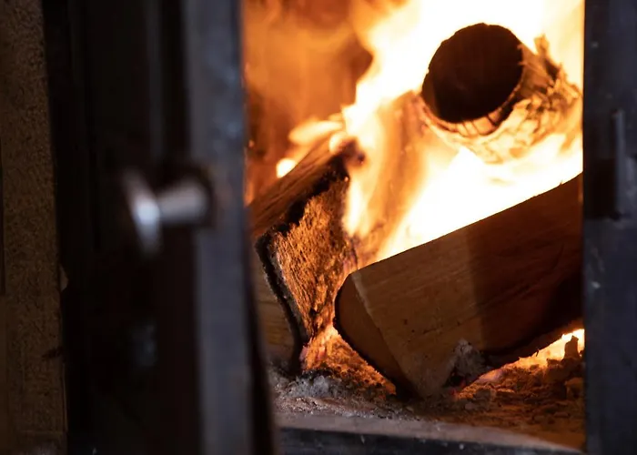 Mont Velan & Restaurant إتروبليس