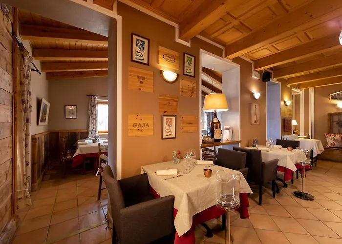 Mont Velan & Restaurant Hotel 2*