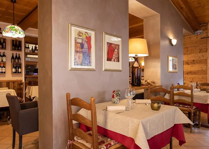 Mont Velan & Restaurant Hotel