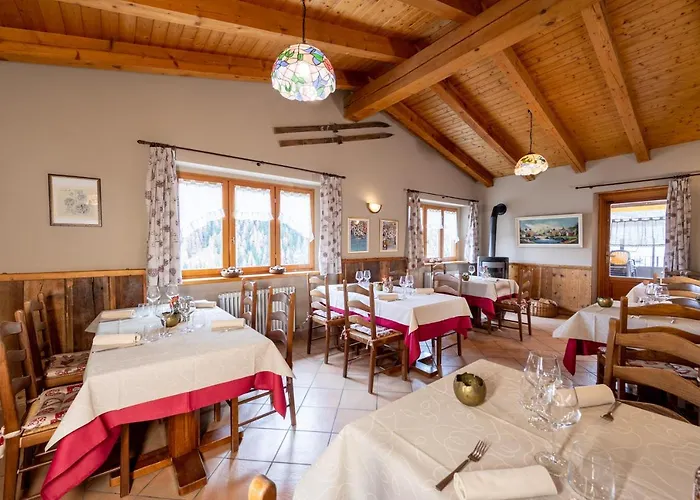 Mont Velan & Restaurant Hotel