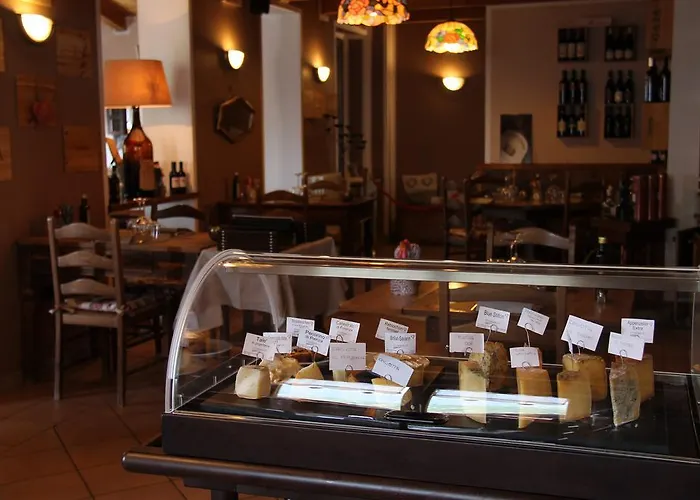 Mont Velan & Restaurant فندق إتروبليس