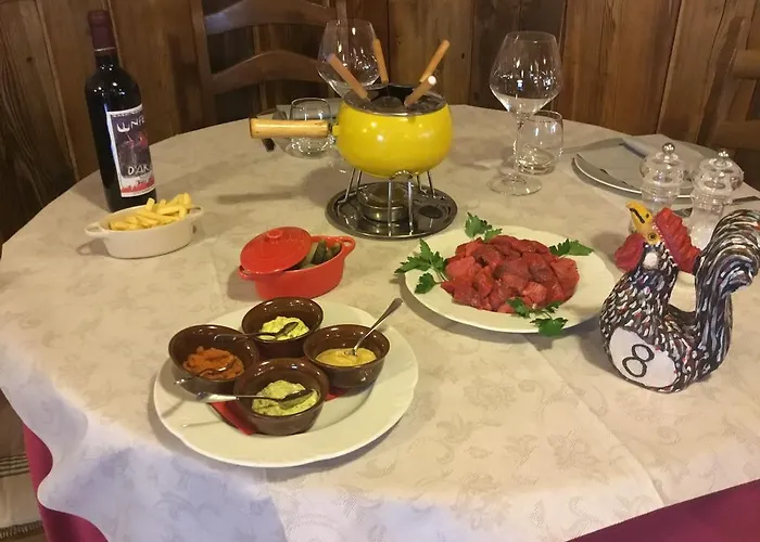 Mont Velan & Restaurant 2* إتروبليس