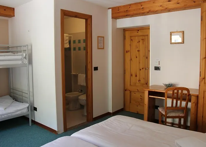 Hotel Mont Velan & Restaurant 2*