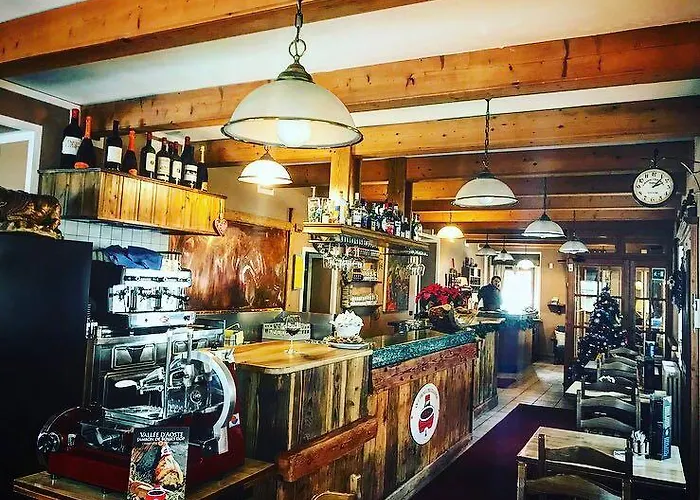 Mont Velan & Restaurant Hotel